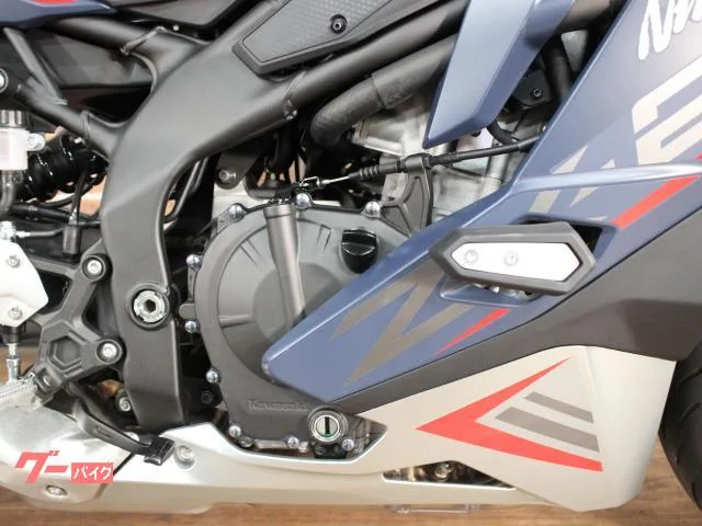 Kawasaki Ninja ZX-25R SE ABS 2022 — миниатюра 5