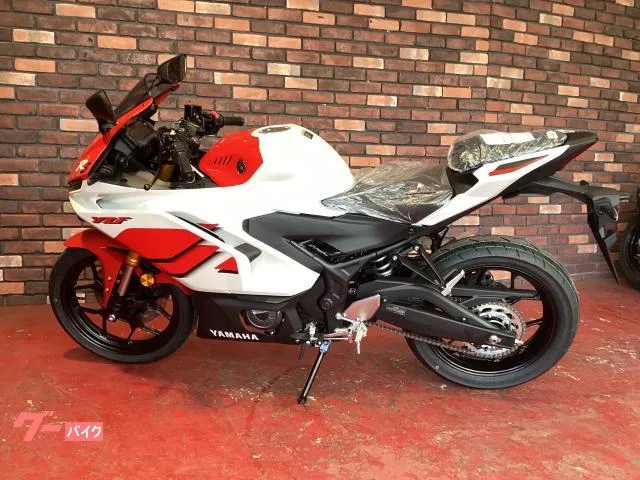 Yamaha YZF-R3 70th Anniversary Edition ABS 2026 2026 — миниатюра 2