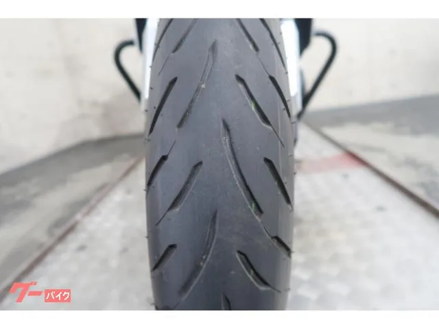 Kawasaki Z900RS ZR900K 74997 2025 — миниатюра 5