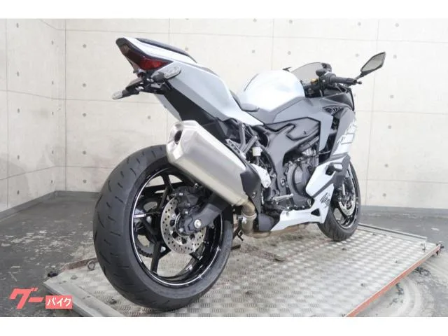 Kawasaki Ninja ZX-4R SE ZX400P 76461 2025 — миниатюра 4