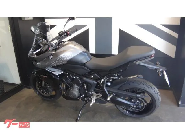 TRIUMPH 800 2026 — миниатюра 3