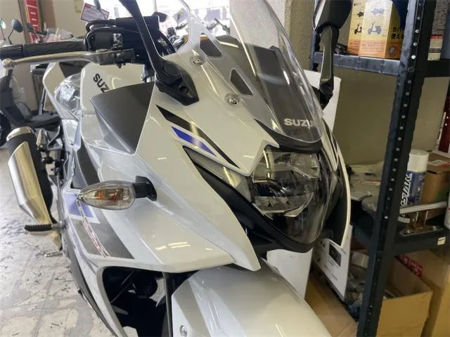 Suzuki GSX250R M4 CYX No.2 2024 — миниатюра 5