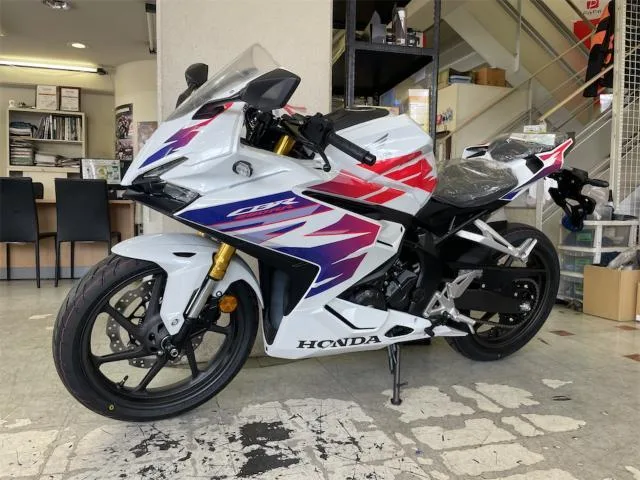 Honda CBR250RR 2025 — миниатюра 2