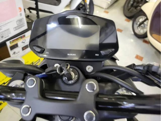 Suzuki GIXXER 250 M5 LED 2025 — миниатюра 2