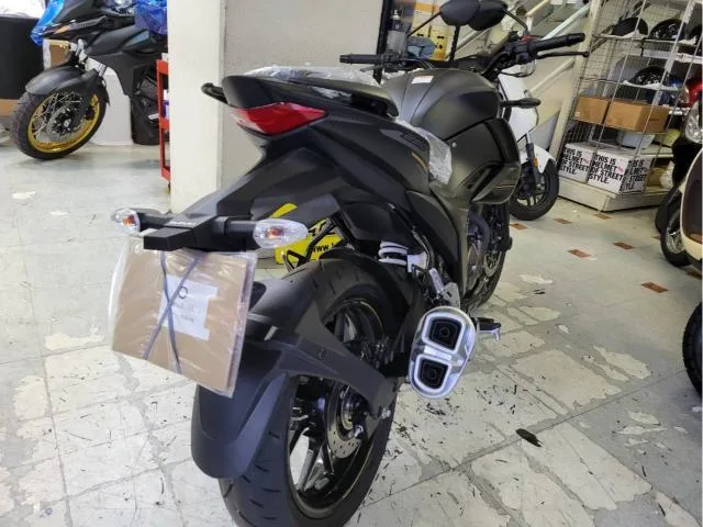 Suzuki GIXXER 250 M5 LED 2025 — миниатюра 5