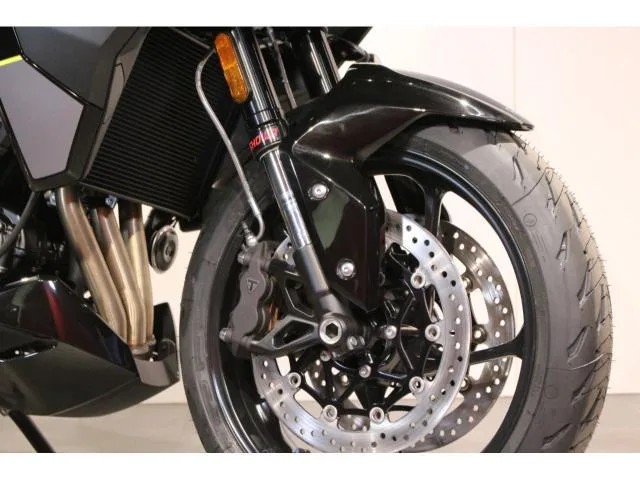 TRIUMPH 800 2026 — миниатюра 3