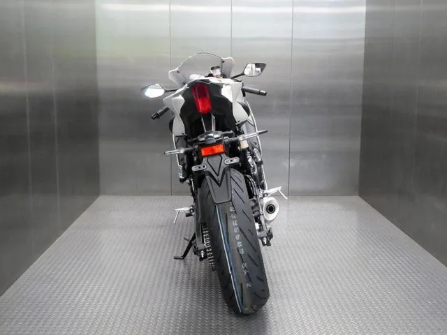 Yamaha YZF-R7 60 2022 — миниатюра 3