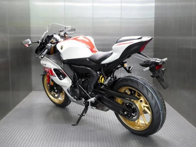 Yamaha YZF-R7 60 2022 — миниатюра 4