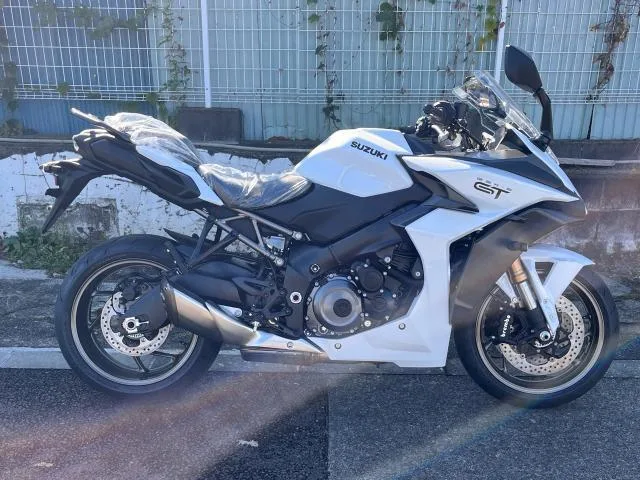 Suzuki GSX-S1000GT 2026 — миниатюра 2