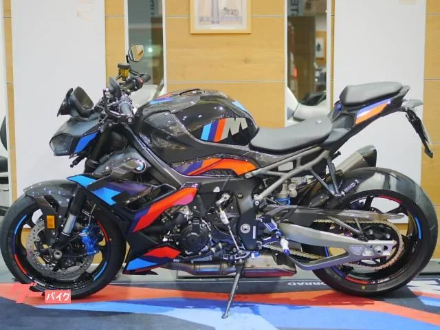 BMW M1000R M M M Akrapovic 2025 — миниатюра 2