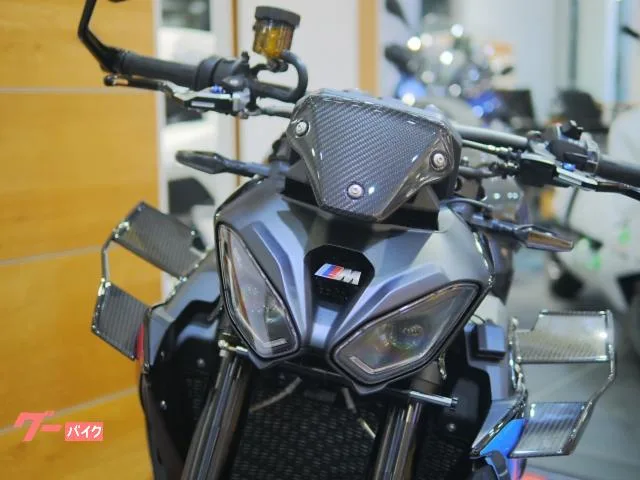 BMW M1000R M M M Akrapovic 2025 — миниатюра 3