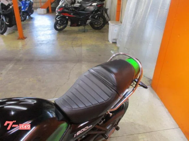 Kawasaki Z900RS ABS 2025ZR900K 2 2025 — миниатюра 4