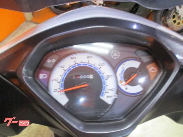 Yamaha AXIS Z SEJ6J LED USB 2022 — миниатюра 2