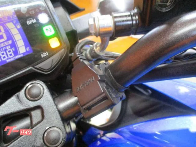 Suzuki GSX-S125 ABS 2023 DL32D USB 2023 — миниатюра 5