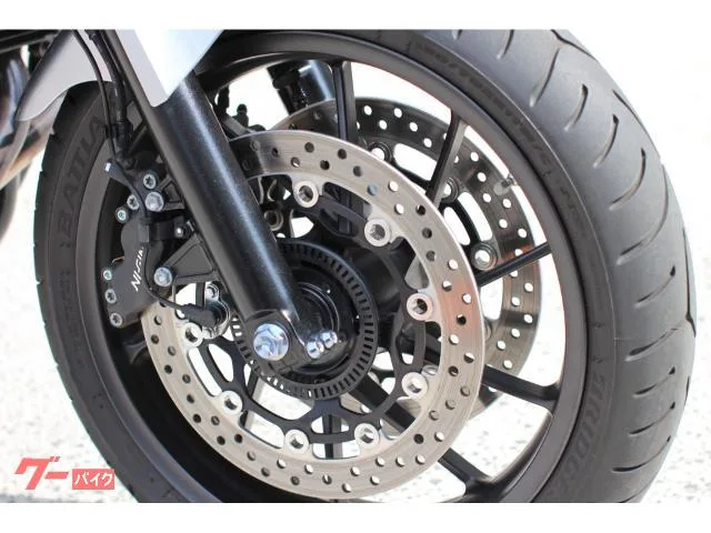 Honda CB1300Super Four E-Package ETC 2023 — миниатюра 4