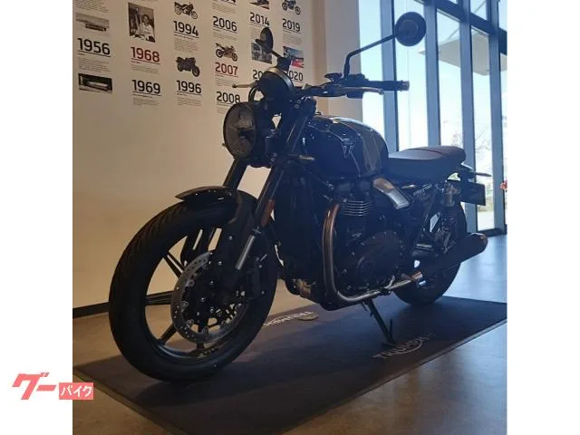 TRIUMPH 900 2026 — миниатюра 2