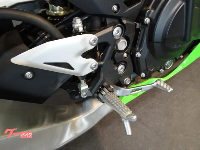 Kawasaki Ninja 400 KRT 2023 — миниатюра 5