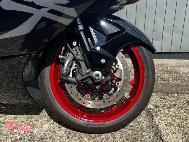 Suzuki (GSX1300R Hayabusa)YOSHIMURA 2024 — миниатюра 3