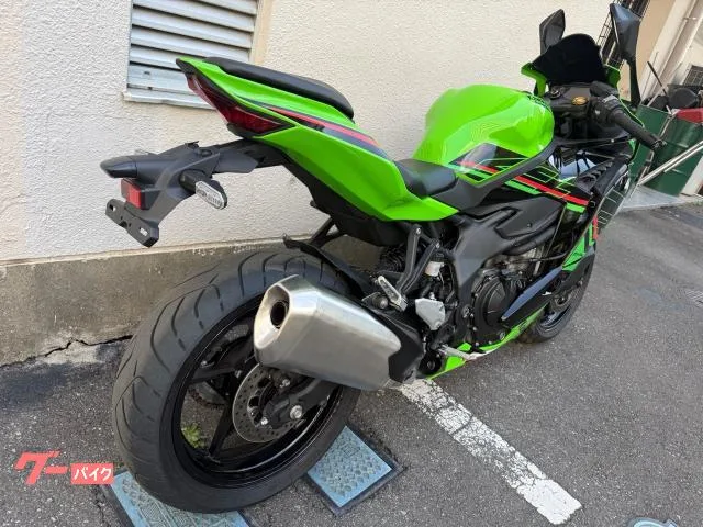 Kawasaki Ninja ZX-4R SE 2025 — миниатюра 4