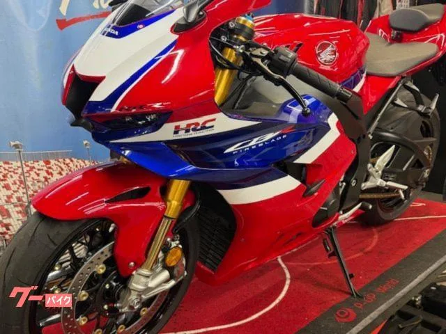 Honda CBR1000RR-R 2024 SP 2024 — миниатюра 4