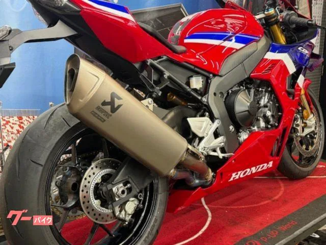 Honda CBR1000RR-R 2024 SP 2024 — миниатюра 5