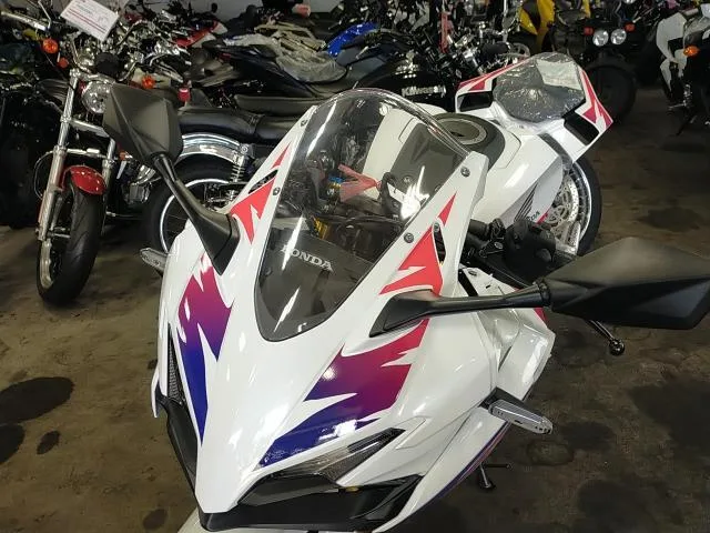Honda CBR250RR 2025 — миниатюра 5