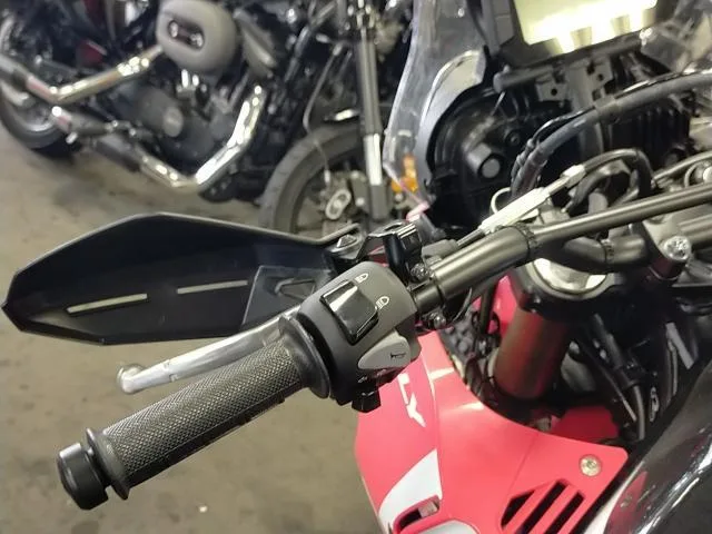 Honda CRF250 S MD47 2025 — миниатюра 3