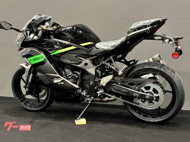 Kawasaki Ninja ZX-25R SE X 2026 — миниатюра 3