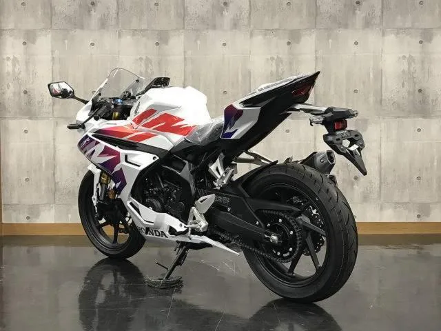 Honda CBR250RR 2025 — миниатюра 5
