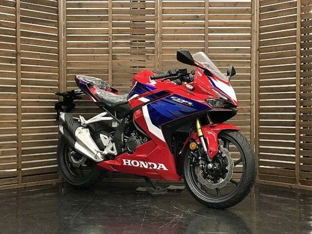 Honda CBR250RR 2025 — миниатюра 3