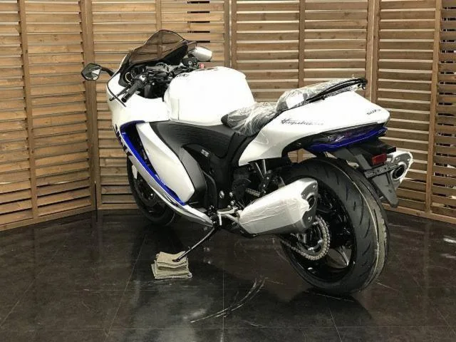Suzuki (GSX1300R Hayabusa) 2026 — миниатюра 5