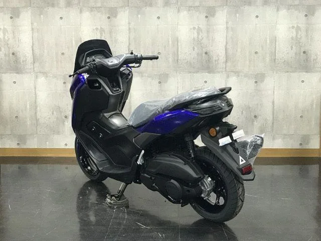 Yamaha NMAX 2026 — миниатюра 5