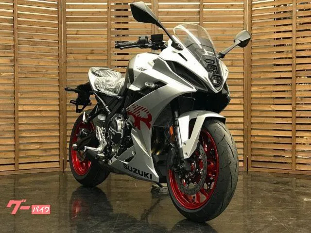 Suzuki GSX-8R 2025 — миниатюра 3