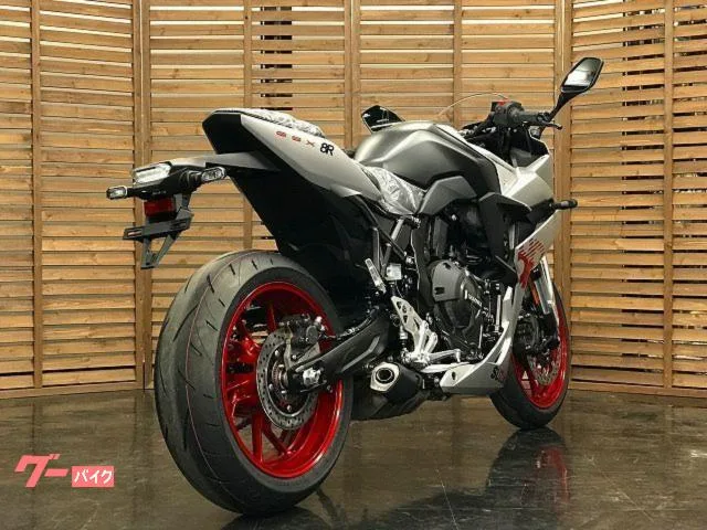 Suzuki GSX-8R 2025 — миниатюра 4