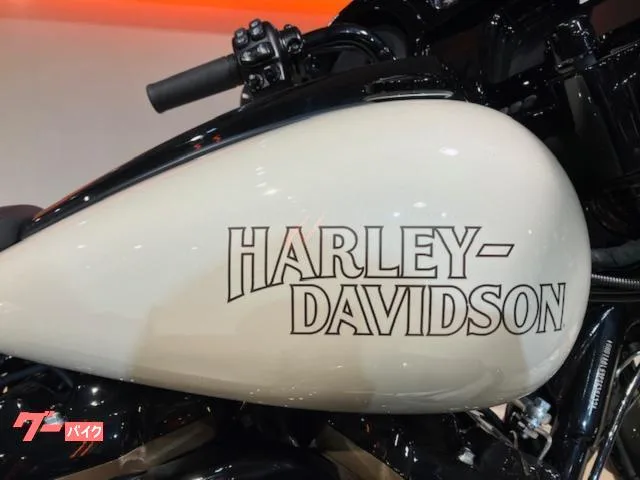 HARLEY-DAVIDSON FLHXST ST 2023 — миниатюра 3