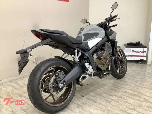 Honda CB650R E-Clutch 2024 — миниатюра 3