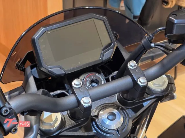 Kawasaki Z7 Hybrid 2026 — миниатюра 4