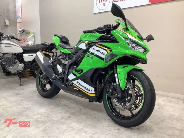 Kawasaki Ninja ZX-4RR ZX400PTRICKSTAR 2025 — миниатюра 5