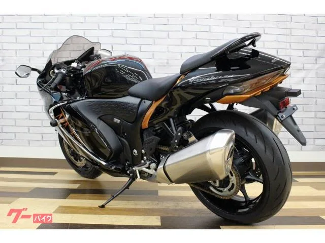 Suzuki (GSX1300R Hayabusa) USB2 2022 — миниатюра 4