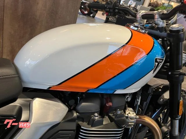 TRIUMPH 900 2026 — миниатюра 3