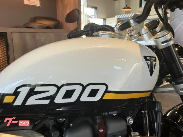 TRIUMPH 1200 2025 — миниатюра 3