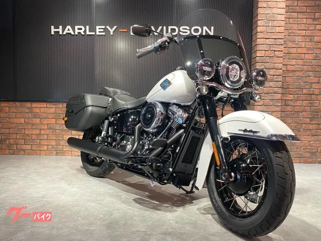 HARLEY-DAVIDSON FLHC 2025 — миниатюра 2