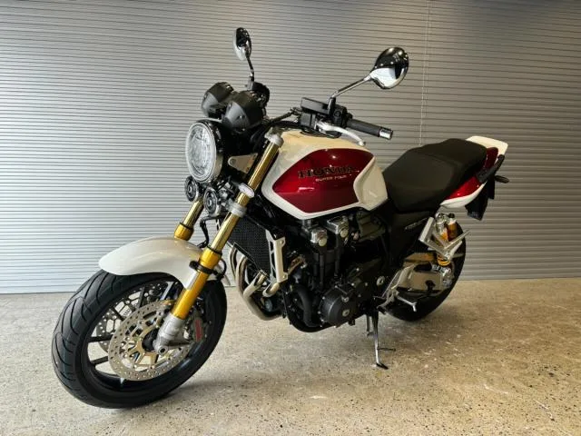Honda CB1300Super Four SP 2025 — миниатюра 4