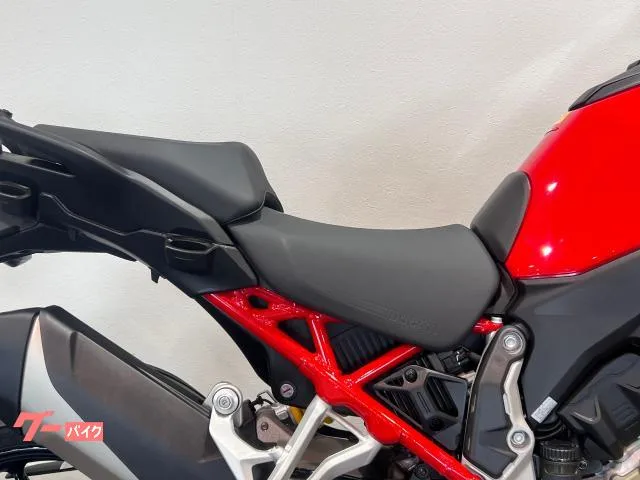 DUCATI V4S 2023 2023 — миниатюра 5