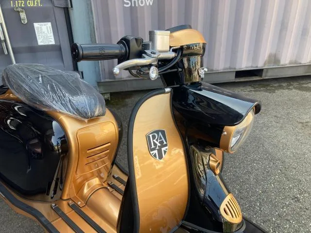 Royal Alloy JPS160 John Player Special 160cc 2025 — миниатюра 2