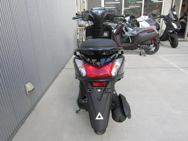 Yamaha AXIS Z 2026 X 2026 — миниатюра 4