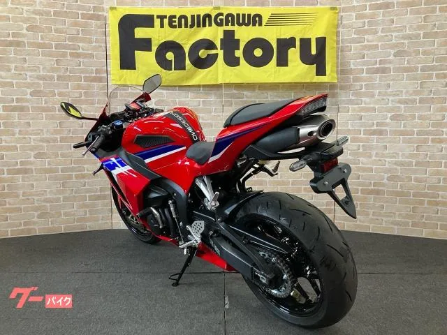 Honda CBR600RR 2025 — миниатюра 3