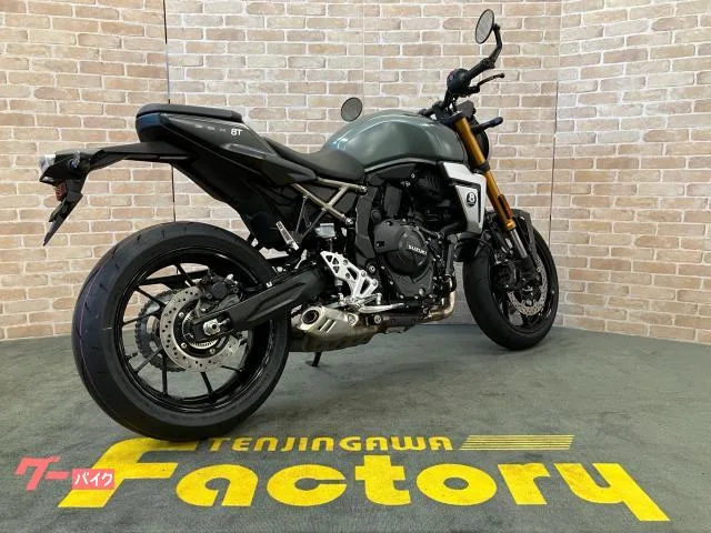Suzuki GSX-8T 2 USB 2026 — миниатюра 5