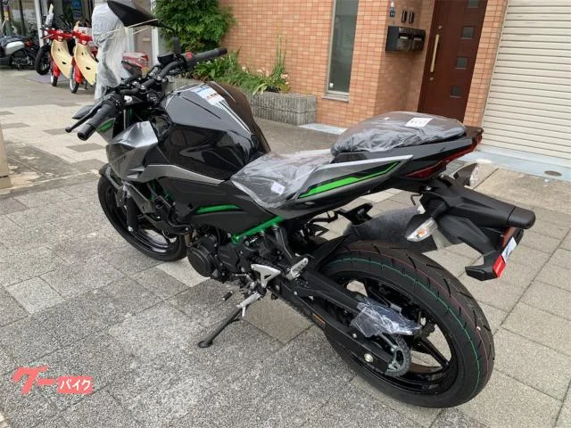 Kawasaki Z400 2025 — миниатюра 5