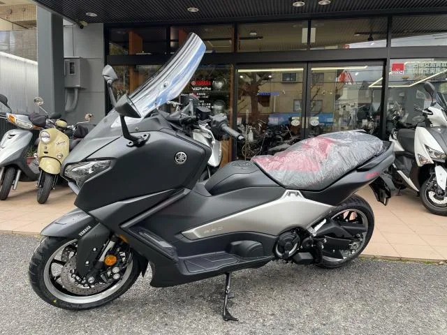 Yamaha TMAX560 25th Anniversary ABS 2026 — миниатюра 2